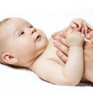Гипертонус мышц у новорожденных грудничков